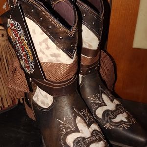 Woman's dress boots